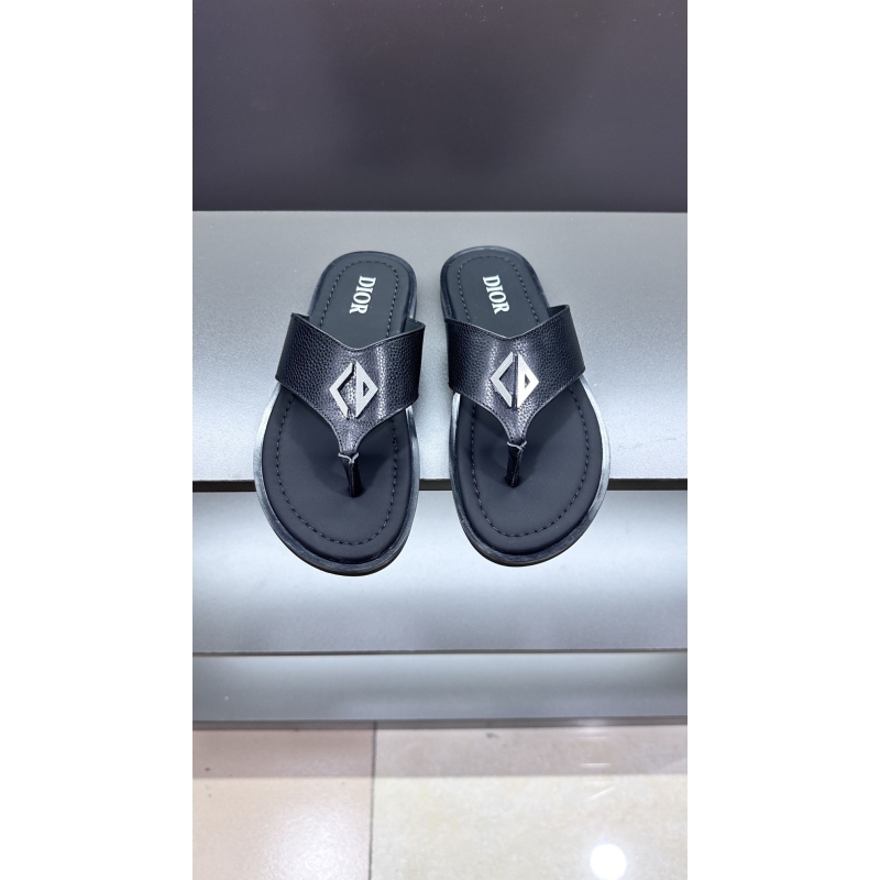 ch**an D*or slippers